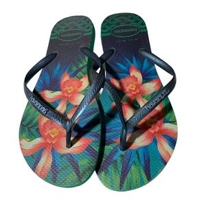 Havianas Womens Tropical Flip Flops size 11/12 Floral EUC Sandals